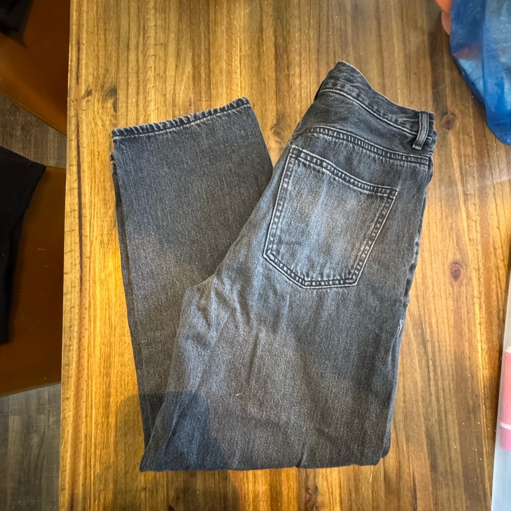 Uniqlo Gray Straight Jeans Classic Style